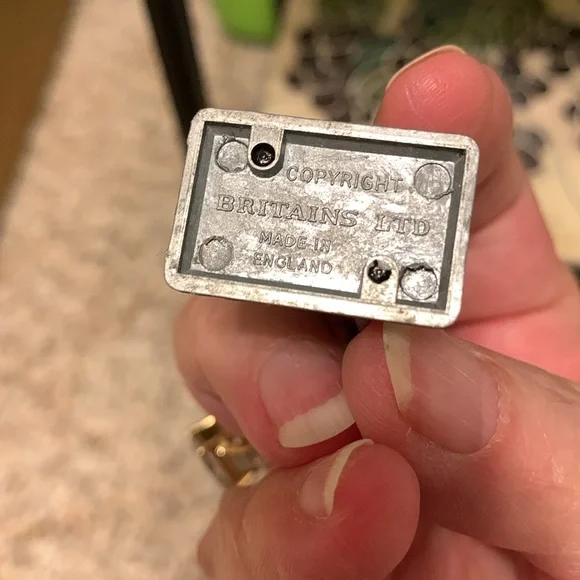 Vintage British Tin Men - Picture 5 of 5